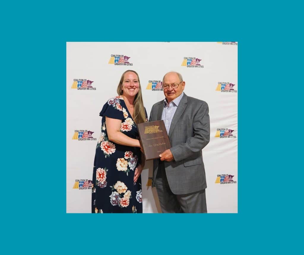 Senator Dahms receives legacy award